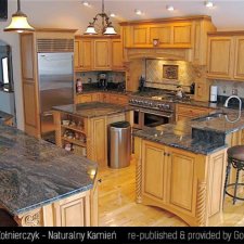 image 476-naturalny-kamien-w-kuchni-jpg