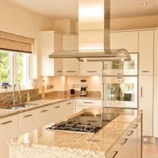 image 479-naturalny-kamien-w-kuchni-jpg