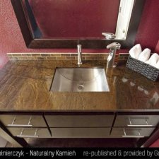image 213-lazienki-w-kamieniu-jpg