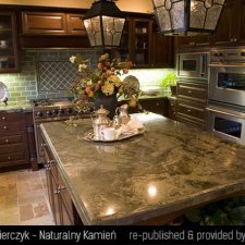 image 144-kamienna-wyspa-w-kuchni-jpg
