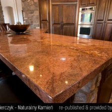 image 149-kamienna-wyspa-w-kuchni-jpg