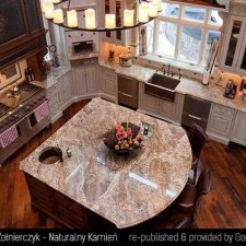 image 154-kamienna-wyspa-w-kuchni-jpg