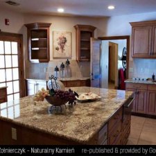 image 184-kamienna-wyspa-w-kuchni-jpg