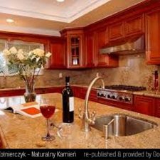 image 187-kamienna-wyspa-w-kuchni-jpg