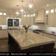 image 188-kamienna-wyspa-w-kuchni-jpg