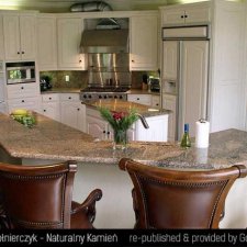 image 221-wyspy-kuchenne-z-kamienia-jpg