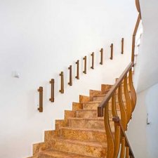 image 005-schody-wewnetrzne-z-kamienia-jpg